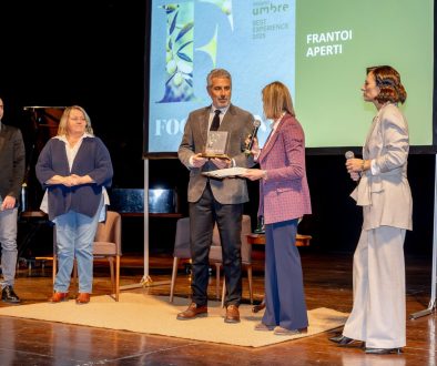 c41bb988-4a8d-f4cd-e65c-3148a18a0ff4